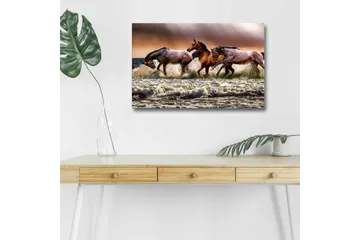 Canvastavla med LED-belysning - Sprudlande hästar som galopperar genom vågorna vid havet - Brun / Beige / Blå - Inredning - Tavlor & posters - Canvastavla