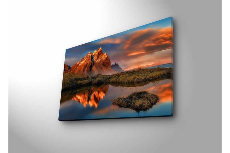 Canvastavla med LED-belysning - Storslagen fjällandskap med reflektioner i en stilla sjö - Orange / Blå / Grön - Inredning - Tavlor & posters - Canvastavla