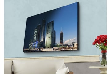 Canvastavla med LED-belysning - Storslagen stadsbild med moderna skyskrapor i kvällsljus - Mörkblå / Grön / Svart - Inredning - Tavlor & posters - Canvastavla