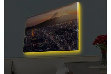 Canvastavla med LED-belysning - Storslagen vy över Tokyo med Fuji berget i bakgrunden vid solnedgång - Blå / Orange / Vit - Inredning - Tavlor & posters - Canvastavla