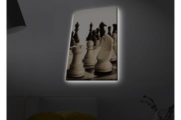 Canvastavla med LED-belysning - Strategisk schackuppställning med träpjäser - Beige / Svart / Brun - Inredning - Tavlor & posters - Canvastavla