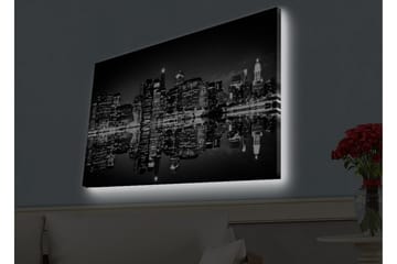 Canvastavla med LED-belysning - Svartvit stadssilhuett med reflektioner i vattenytan - Svart / Vitt / Grått - Inredning - Tavlor & posters - Canvastavla