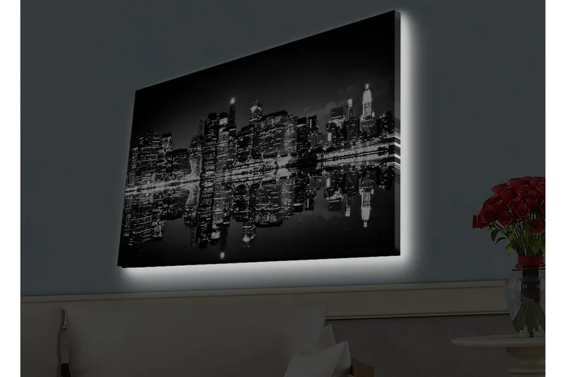 Canvastavla med LED-belysning - Svartvit stadssilhuett med reflektioner i vattenytan - Svart / Vitt / Grått - Inredning - Tavlor & posters - Canvastavla