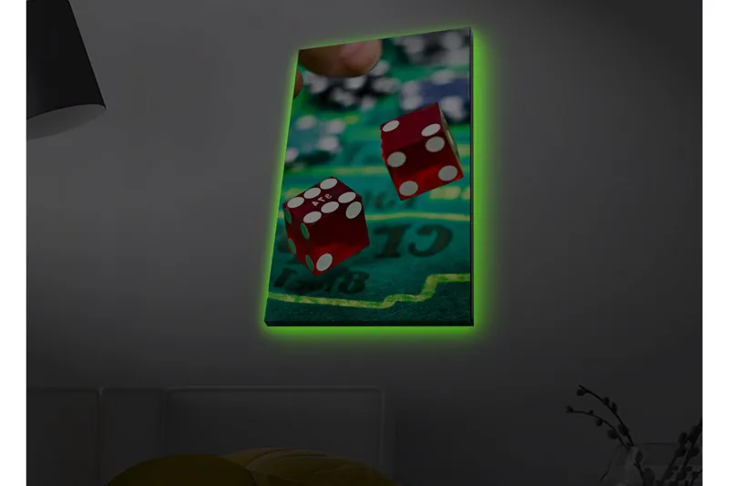 Canvastavla med LED-belysning - Tärningar som kastas på en grön spelplan, Röd / Grön / Svart