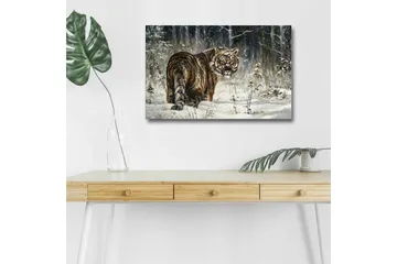 Canvastavla med LED-belysning - Tiger i snöig skogsmiljö - Orange / Vit / Grå - Inredning - Tavlor & posters - Canvastavla