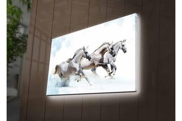 Canvastavla med LED-belysning - Tre vita hästar som galopperar genom snölandskap - Vit / Ljusgrå / Blå - Inredning - Tavlor & posters - Canvastavla