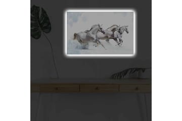 Canvastavla med LED-belysning - Tre vita hästar som galopperar genom snölandskap - Vit / Ljusgrå / Blå - Inredning - Tavlor & posters - Canvastavla