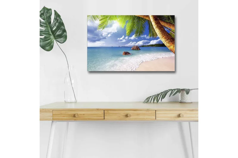 Canvastavla med LED-belysning - Tropisk strand med palmer och klart blått hav, Blå / Grön / Beige