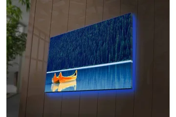 Canvastavla med LED-belysning - Två kanoter i en spegelblanka sjö omgiven av tät skog - Blå / Orange - Inredning - Tavlor & posters - Canvastavla