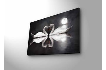 Canvastavla med LED-belysning - Två svanar som formar ett hjärta i en spegelblanka sjö under en måne - Vit / Svart / Grå - Inredning - Tavlor & posters - Canvastavla