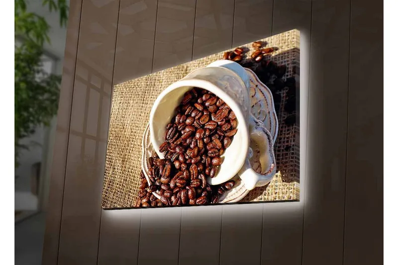 Canvastavla med LED-belysning - Utkast av en kopp med kaffebönor som sprider sig över en juteväv - Mörkbrun / Beige - Inredning - Tavlor & posters - Canvastavla
