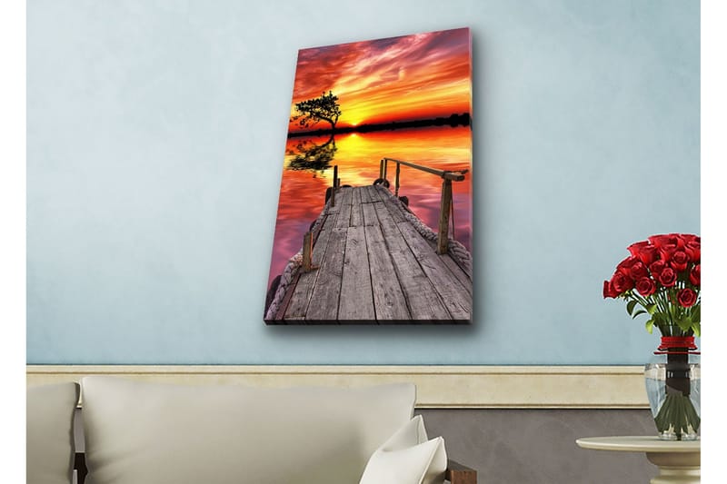 Canvastavla med LED-belysning - Vacker solnedgång över en stilla sjö med en träbrygga i förgrunden - Orange / Lila / Grön - Inredning - Tavlor & posters - Canvastavla