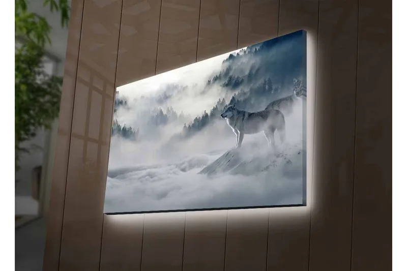 Canvastavla med LED-belysning - Varg i dimmig skogsmiljö - Grå / Blå / Vit - Inredning - Tavlor & posters - Canvastavla