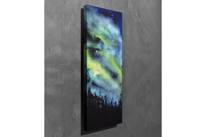 Canvastavla - Nordlys över en mörk skog - Mörkblå / Grön / Svart - Inredning - Tavlor & posters - Canvastavla