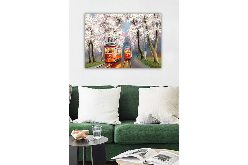 Canvastavla - Röda spårvagnar under blommande körsbärsträd - Röd / Rosa / Grön - Inredning - Tavlor & posters - Canvastavla