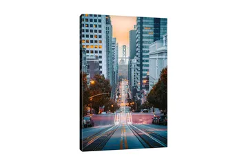 Canvastavla - Stadsgata med sikt mot en bro i bakgrunden - Blå / Orange / Grå - Inredning - Tavlor & posters - Canvastavla