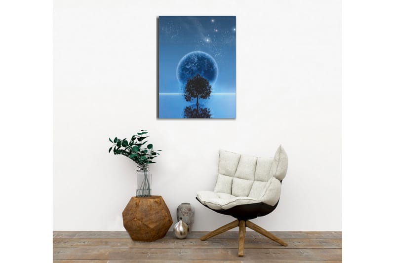 Canvastavla - Stjärnklar natt med en stor måne och silhouett av ett träd vid horisonten - Mörkblå / Svart / Ljusblå - Inredning - Tavlor & posters - Canvastavla