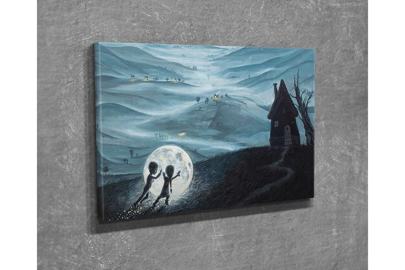 Canvastavla - Två barn som leker med en stor måne i en drömlik landskapsscen - Mörkblå / Ljusgrå / Svart - Inredning - Tavlor & posters - Canvastavla