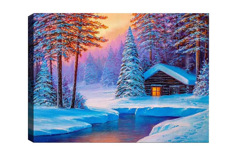 Canvastavla - Vinterlandskap med en stuga omgiven av snöklädda träd - Blå / Vit / Lila - Inredning - Tavlor & posters - Canvastavla