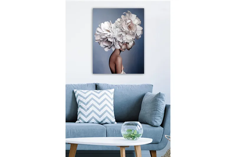 Canvastavla - Porträtt av en kvinna med en stor blomsterkrans som huvudprydnad - Vit / Ljusrosa / Beige - Inredning - Tavlor & posters - Canvastavla