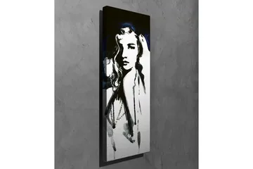 Canvastavla - Porträtt av en kvinna med långt hår och en mystisk uttryck - Svart / Vitt / Mörkblått - Inredning - Tavlor & posters - Canvastavla