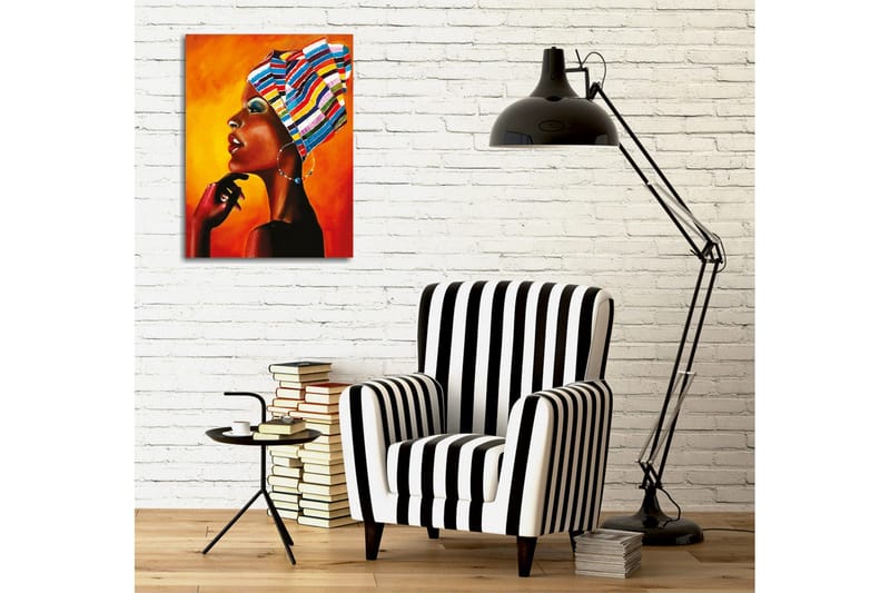 Canvastavla - Porträtt av en kvinna med färgglad huvudduk och starka uttryck - Orange / Svart / Blå - Inredning - Tavlor & posters - Canvastavla