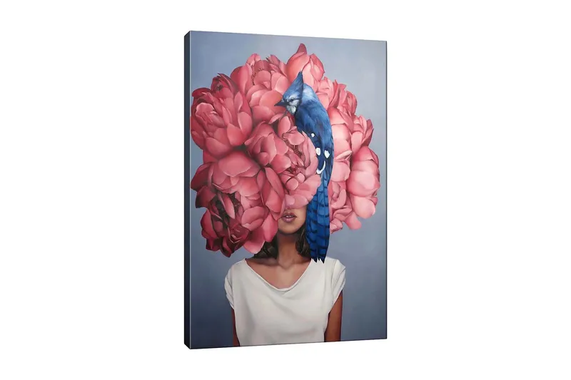 Canvastavla - Porträtt av en kvinna med en stor bukett av rosa blommor som huvud och en blå fågel sittande på blommorna, Rosa / Blå / Beige