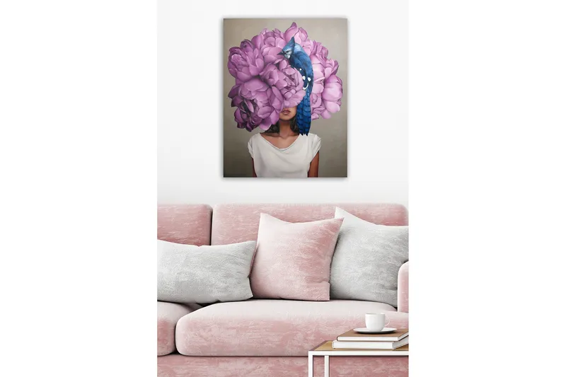 Canvastavla - Porträtt av en kvinna med en stor bukett av rosa blommor som huvudmotiv - Rosa / Blå / Beige - Inredning - Tavlor & posters - Canvastavla