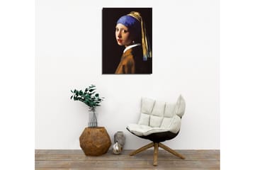 Canvastavla - Porträtt av en ung kvinna med pärlörhänge och blått huvudduk - Blå / Beige / Svart - Inredning - Tavlor & posters - Canvastavla
