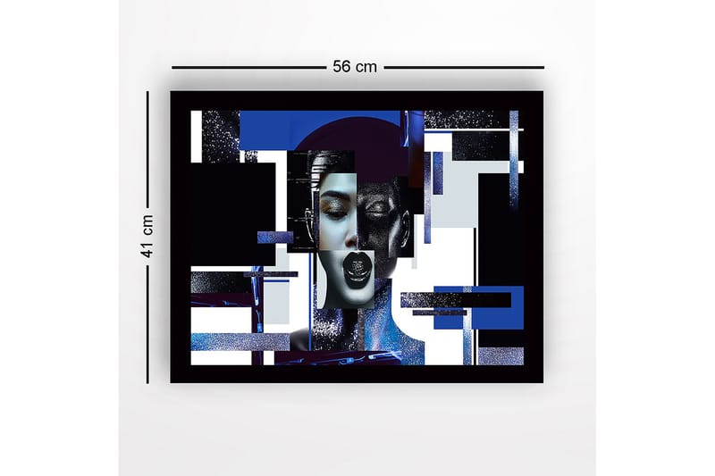Inramad Canvastavla i trä - 41x56 cm - Abstrakt porträtt av en kvinna med geometriska former och starka kontraster - Mörkblå / Svart / Vit - Inredning - Tavlor & posters - Canvastavla