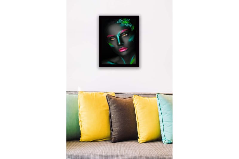 Inramad Canvastavla i trä - 41x56 cm - Ansikte med färgglad ansiktsmålning i kontrasterande nyanser - Svart / Grön / Rosa - Inredning - Tavlor & posters - Canvastavla