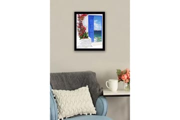 Inramad Canvastavla i trä - 41x56 cm - Blå dörr med blommor i rött framför havsutsikt - Blå / Röd / Vit - Inredning - Tavlor & posters - Canvastavla