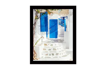 Inramad Canvastavla i trä - 41x56 cm - Blå dörrar och trappor i en vitkalkad gränd - Blå / Vit - Inredning - Tavlor & posters - Canvastavla