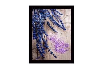 Inramad Canvastavla i trä - 41x56 cm - Blommor av lavendel med rosa saltkristaller - Blå / Lila - Inredning - Tavlor & posters - Canvastavla