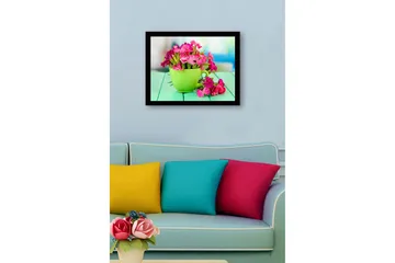 Inramad Canvastavla i trä - 41x56 cm - Färgglad bukett av blommor i en grön kopp - Grön / Rosa - Inredning - Tavlor & posters - Canvastavla