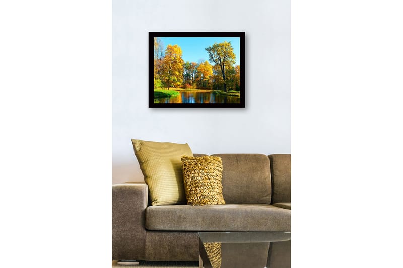 Inramad Canvastavla i trä - 41x56 cm - Färgglad höstskog vid en spegelblanka sjö - Guldorange / Grön / Blå - Inredning - Tavlor & posters - Canvastavla