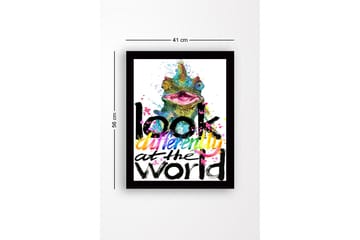 Inramad Canvastavla i trä - 41x56 cm - Färgglad kameleont med inspirerande text - Grön / Rosa / Gul - Inredning - Tavlor & posters - Canvastavla