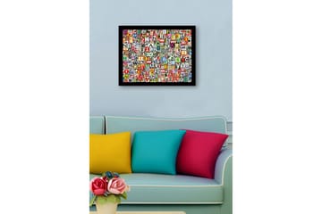 Inramad Canvastavla i trä - 41x56 cm - Färgglad samling av bokstäver och siffror - Röd / Grön / Gul - Inredning - Tavlor & posters - Canvastavla