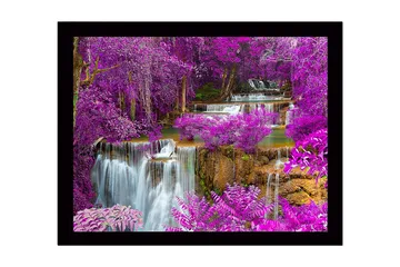 Inramad Canvastavla i trä - 41x56 cm - Färgglad vattenfall omgiven av lila blommor och grönska - Lila / Grön / Blå - Inredning - Tavlor & posters - Canvastavla