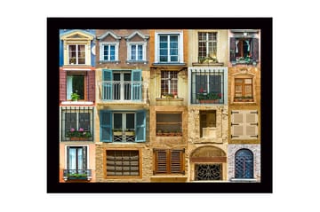 Inramad Canvastavla i trä - 41x56 cm - Färgglada fönster och balkonger i en urban miljö - Blå / Beige / Brun - Inredning - Tavlor & posters - Canvastavla