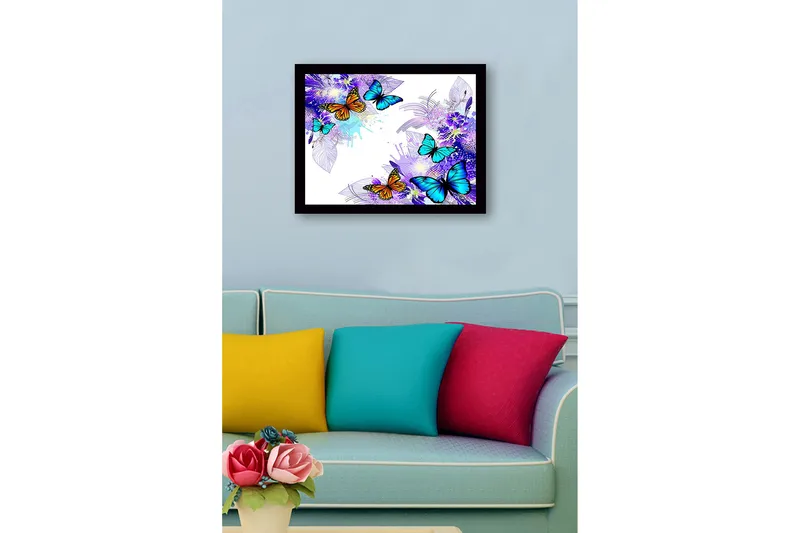 Inramad Canvastavla i trä - 41x56 cm - Färgglada fjärilar i en livlig komposition - Blå / Orange / Lila - Inredning - Tavlor & posters - Canvastavla