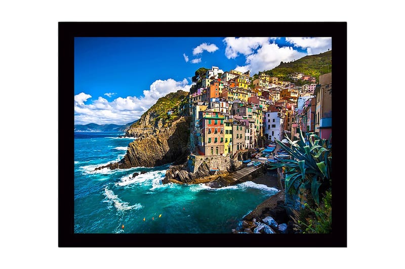 Inramad Canvastavla i trä - 41x56 cm - Färgglada hus vid en klippig kustlinje, Blå / Grön / Gul