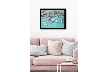 Inramad Canvastavla i trä - 41x56 cm - Färgglada påskdekorationer hängande på en gren med blommor - Ljusblå / Rosa / Gul - Inredning - Tavlor & posters - Canvastavla