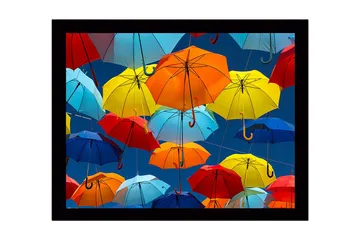 Inramad Canvastavla i trä - 41x56 cm - Färgglada paraplyer som svävar i luften - Blå / Röd / Gul - Inredning - Tavlor & posters - Canvastavla