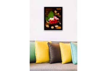 Inramad Canvastavla i trä - 41x56 cm - Färgrik bukett av blommor i en skål - Röd / Vit / Grön - Inredning - Tavlor & posters - Canvastavla