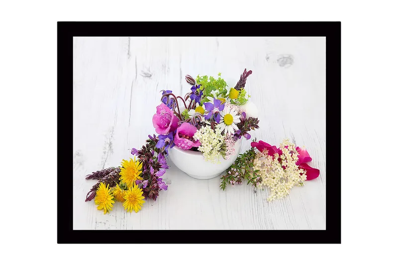 Inramad Canvastavla i trä - 41x56 cm - Färgrik bukett av blommor i en vit skål - Lila / Rosa / Gul - Inredning - Tavlor & posters - Canvastavla