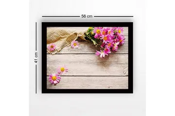 Inramad Canvastavla i trä - 41x56 cm - Färgrik bukett av blommor på en träyta - Rosa / Gult / Brunt - Inredning - Tavlor & posters - Canvastavla