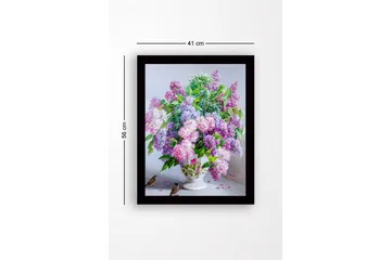 Inramad Canvastavla i trä - 41x56 cm - Färgrik bukett av syrenblommor i en vacker vas - Lila / Grön / Vit - Inredning - Tavlor & posters - Canvastavla