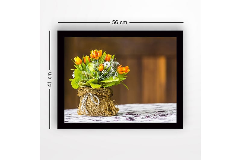 Inramad Canvastavla i trä - 41x56 cm - Färgrik bukett av tulpaner i en juteväska - Orange / Grön / Vit - Inredning - Tavlor & posters - Canvastavla