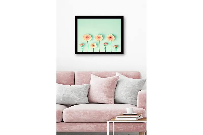 Inramad Canvastavla i trä - 41x56 cm - Färgrik rad av blommor med gerbera och nejlika - Ljusorange / Grön / Mintgrön - Inredning - Tavlor & posters - Canvastavla